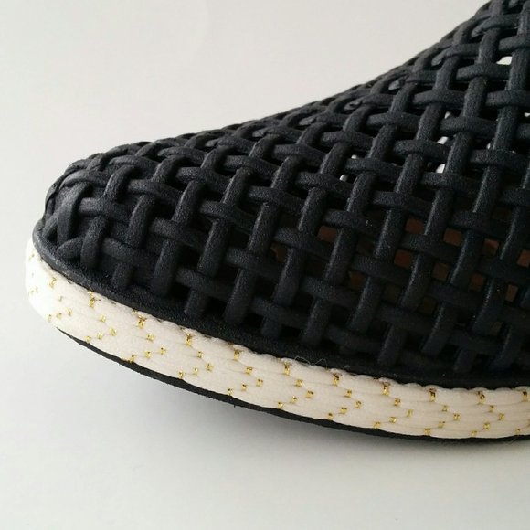 New!!! Pretty Comfy Shoes For Beach, Casual, Party, Rainy Days - Picture 8 of 9